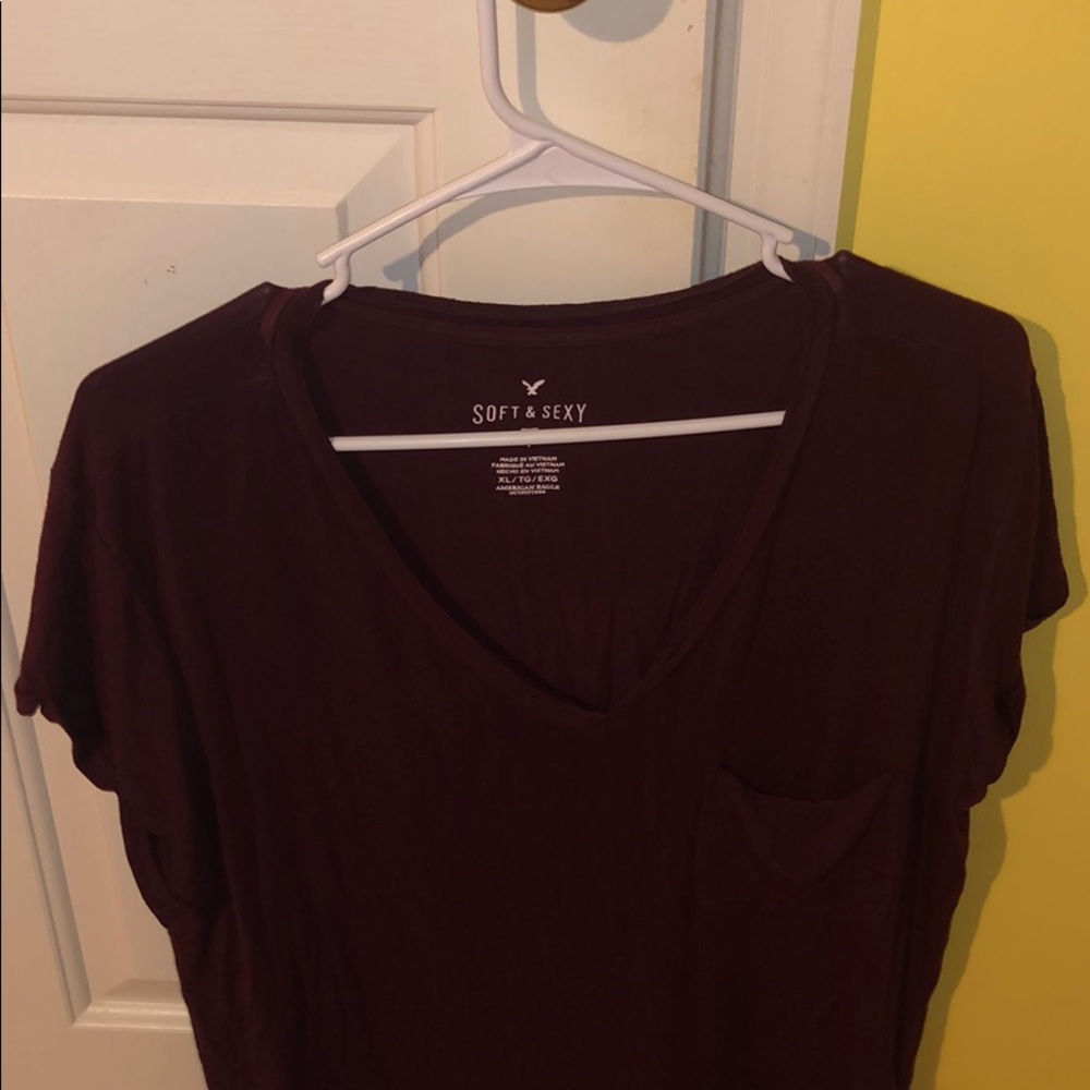American Eagle Maroon V Neck